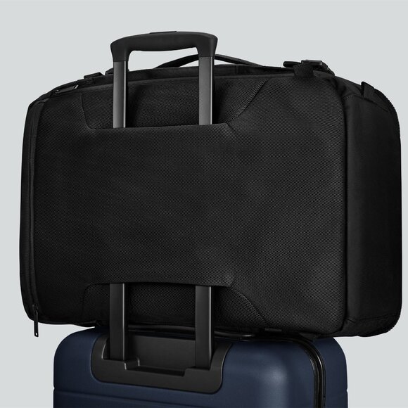 Active Convertible Backpack 45L - Picture 4 of 7